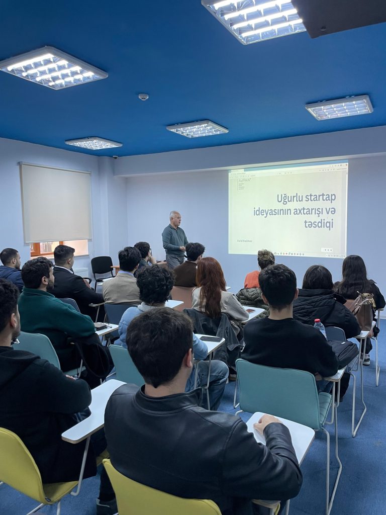Bu gün Azərbaycan Texniki Universitetinin (AzTU) İnkubasiya Mərkəzində universitetin və “Startap Azərbaycan” platformasının birgə dəstəyi ilə startap yönümlü təlim keçirilib.