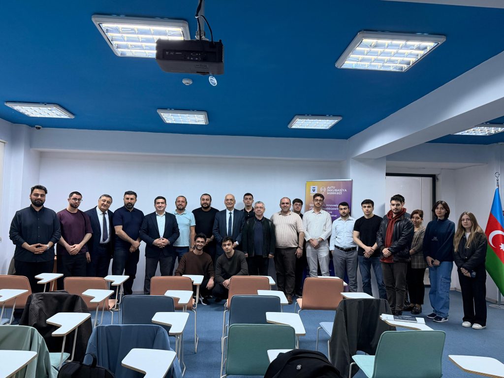 Blockchain Azərbaycan Mərkəzinin və AzTU-nun birgə təşkilatçılığı ilə AzTU İnkubasiya Mərkəzində “AI dövründə stablecoin istifadəsi” mövzusunda görüş keçirildi